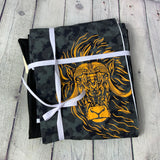 Ensemble avec panneau buffle or fond tie-dye et jersey noir