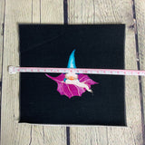 **50%* Panneau poche Jersey coton / élasthanne Gnome méditant sur une feuille fond noir