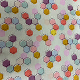 100% coton hexagone alvéole fond beige ( Harmony )  - C11093