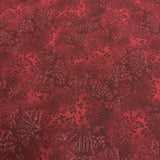 100% coton Motif ton sur ton feuille Rouge bordeaux  ( Fusion )