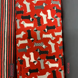 Jersey coton / élasthanne Chien saucisse fond rouge - 1573691